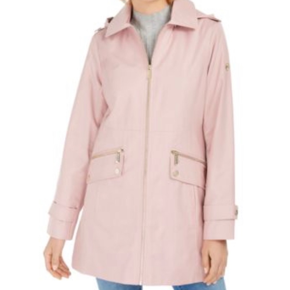 Michael Michael Kors Petite Water-
Resistant Hooded Raincoat